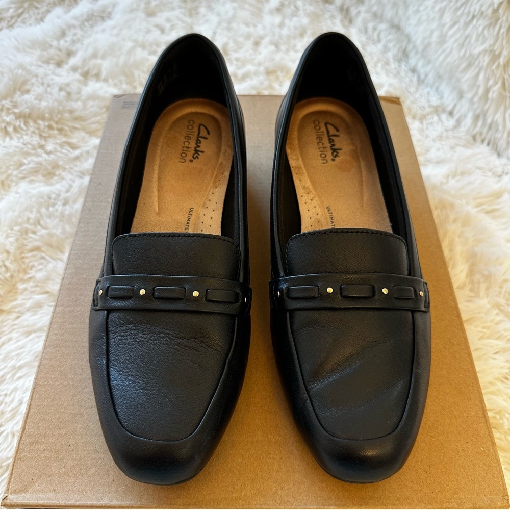 CLARKS Juliet Bay Black Leather Loafers Slip On Comfort Shoes Women’s Size 9